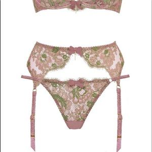 Agent Provocateur Lacey Floral Garter Suspenders